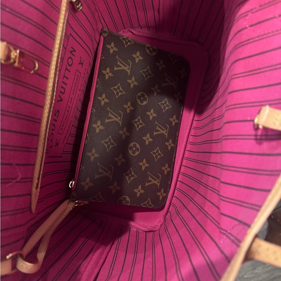 Louis Vuitton neverfull 2021 edition. - Picture 4 of 4